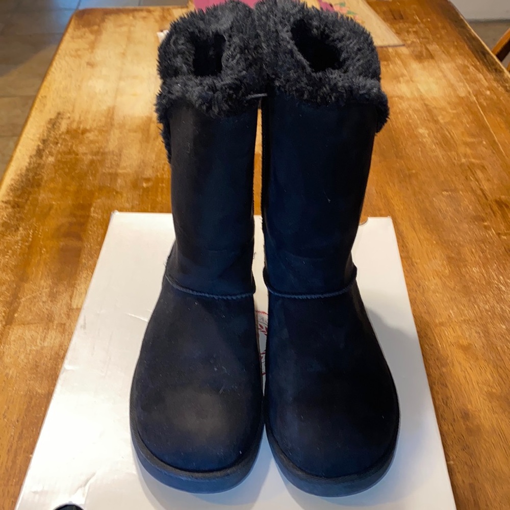 Women’s Black Faux Suede Boots